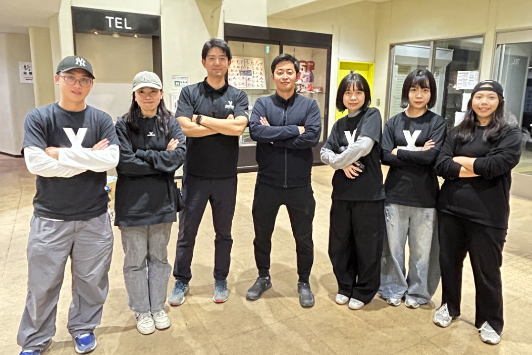 JWL代表與台灣實習生合照。國體大產經系提供