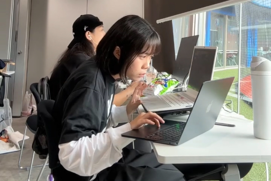 OBS工作照。國體大產經系提供