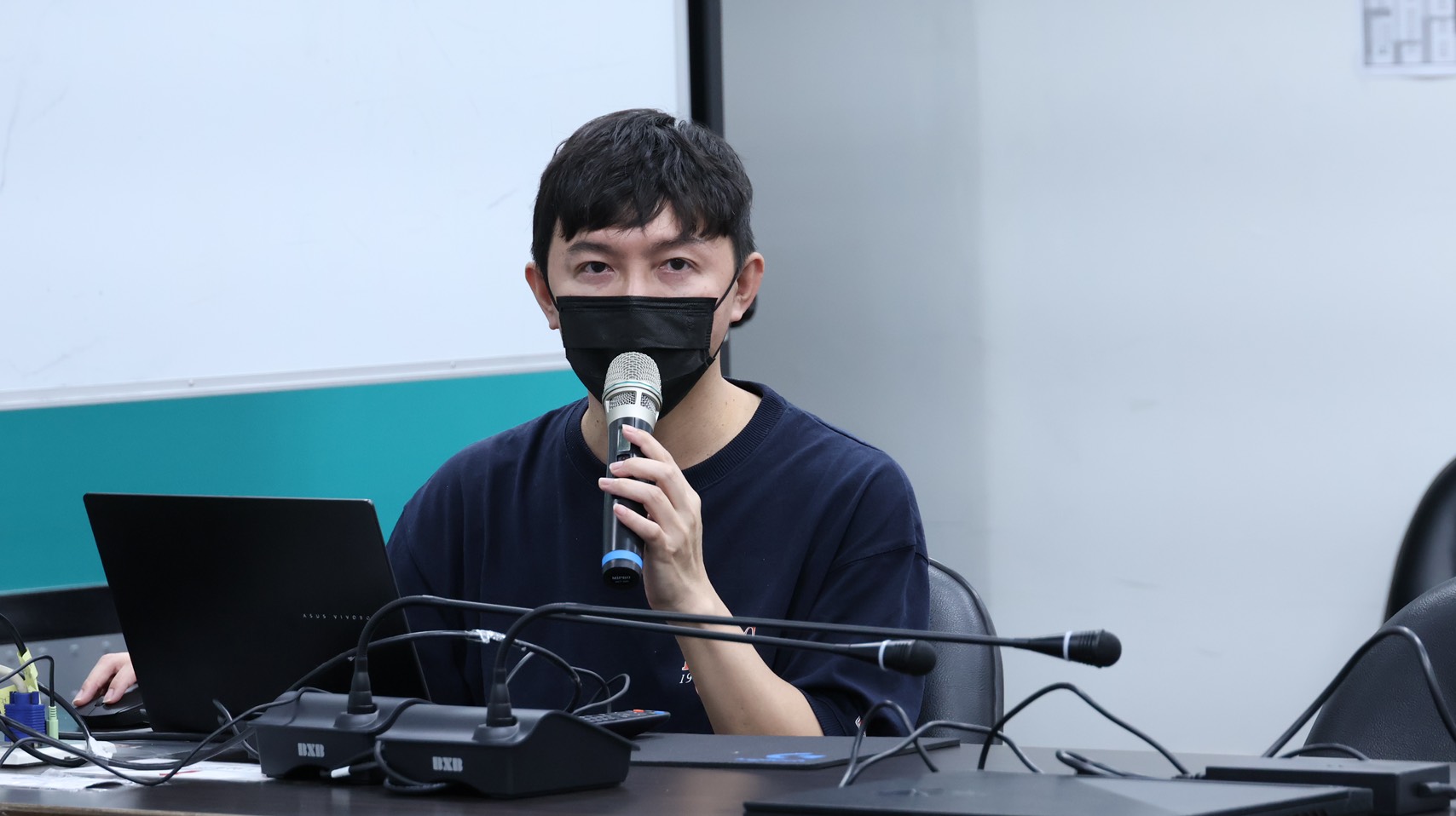 致理科大行銷與流通管理系副教授李銘尉分享以AI輔助企劃書生成